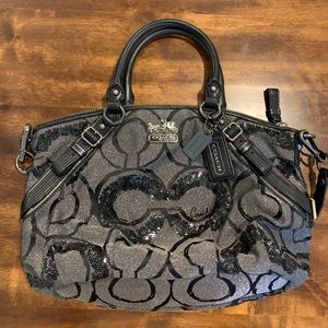 Coach - Medium sized purse